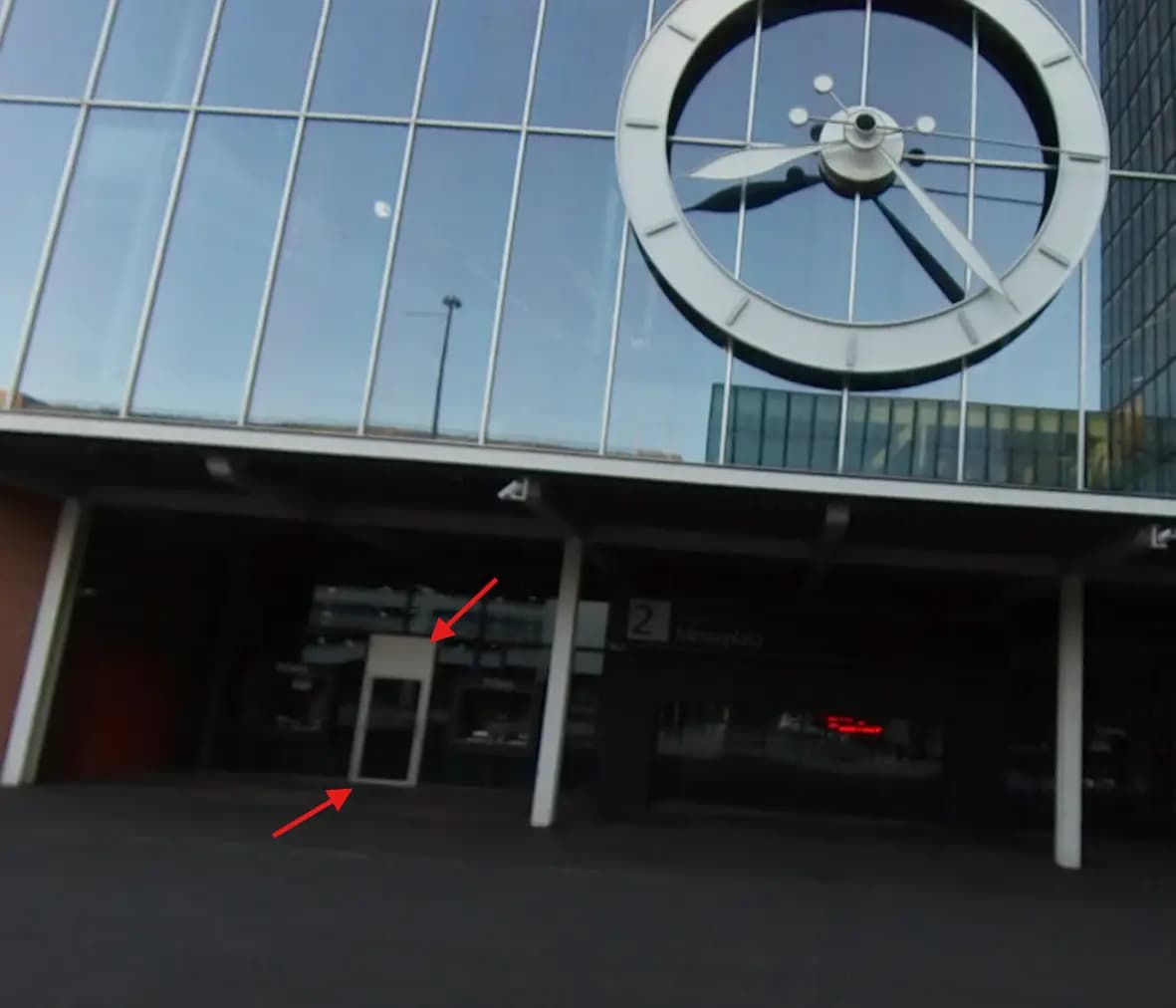 Eingang zur Messehalle 2